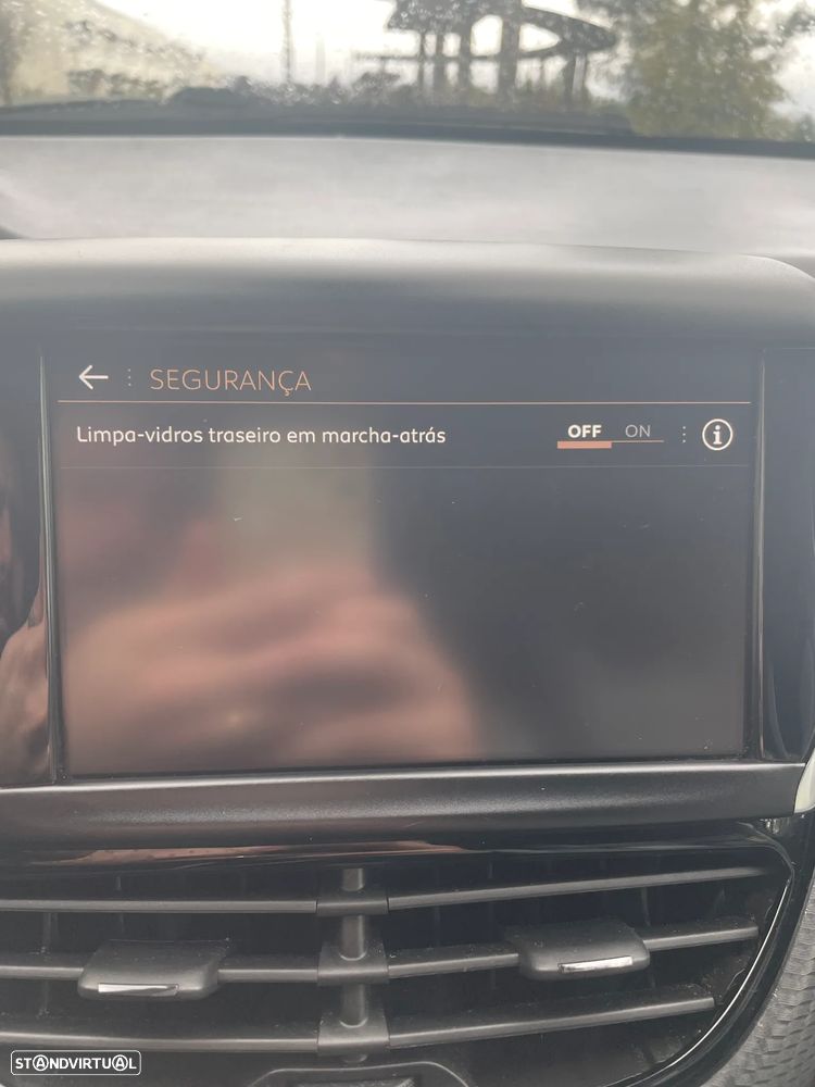 Peugeot 2008 PureTech 110 Stop&Start EAT6 Allure - 35