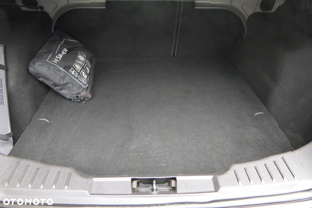 Ford Focus 1.6 Ti-VCT Titanium - 18