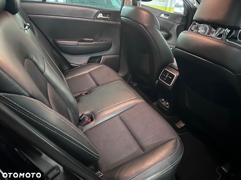 Kia Sportage 2,0 CRDI AWD Spirit - 24