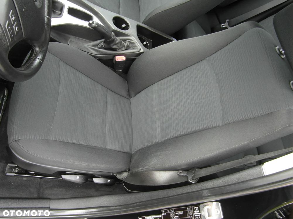 BMW X1 sDrive18i - 16