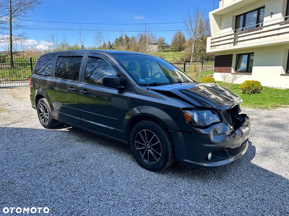 Dodge Grand Caravan 3.6 R/T - 12