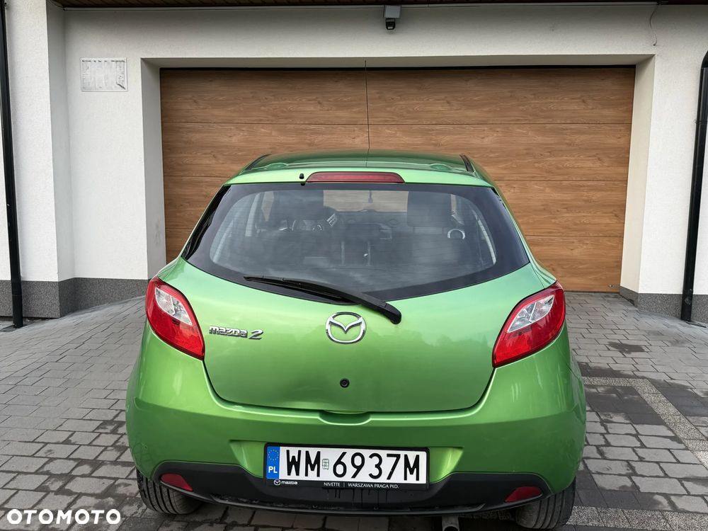 Mazda 2 - 4