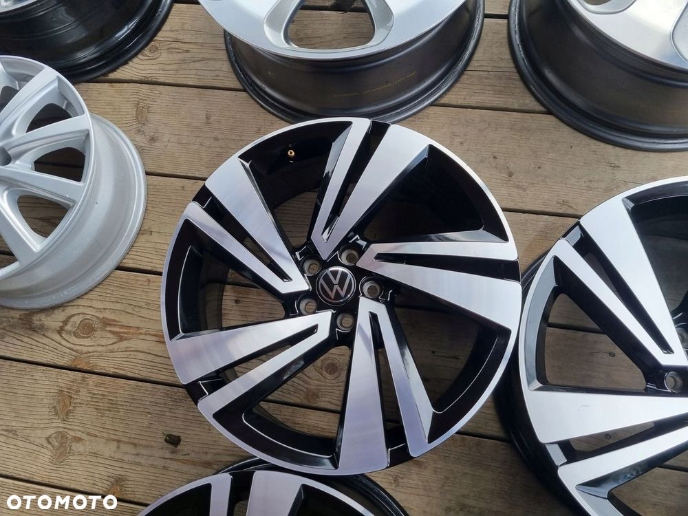 VW T-CROSS alufelgi 7JX18H2 ET39 2GM 5X100 super stan 4szt. - 4