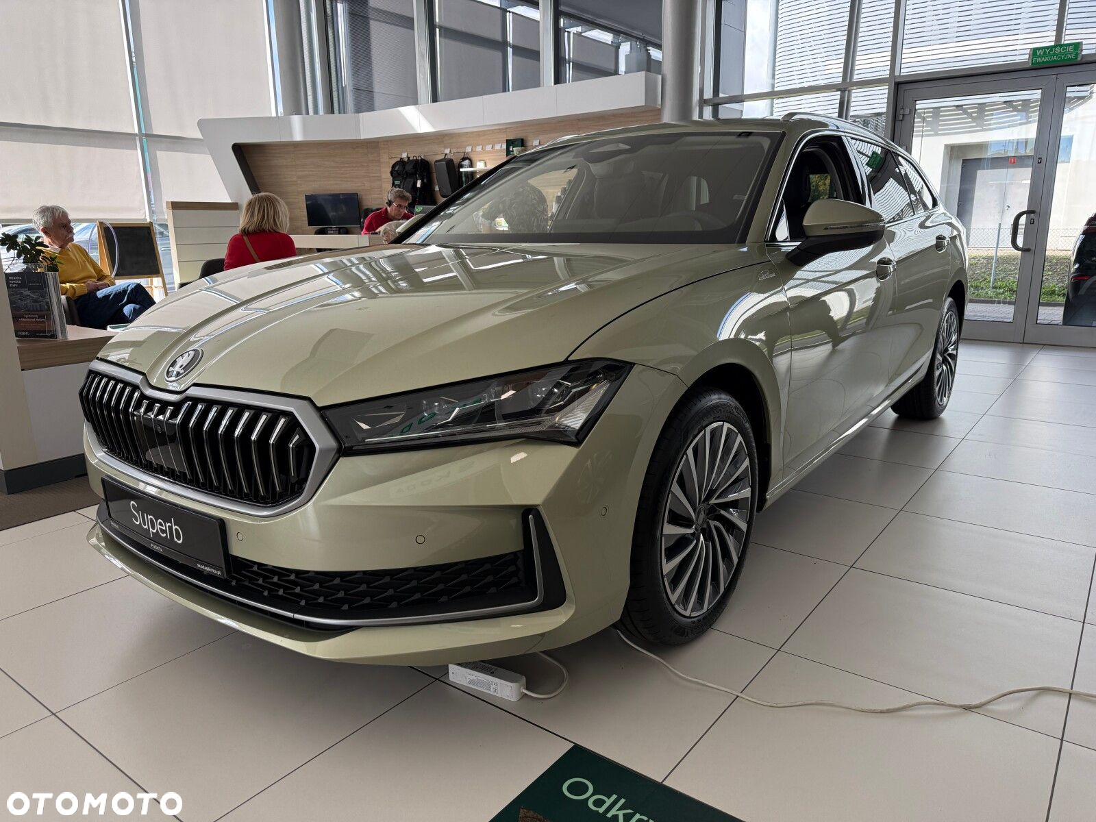 Skoda Superb 2.0 TDI SCR 4x4 L&K DSG - 4