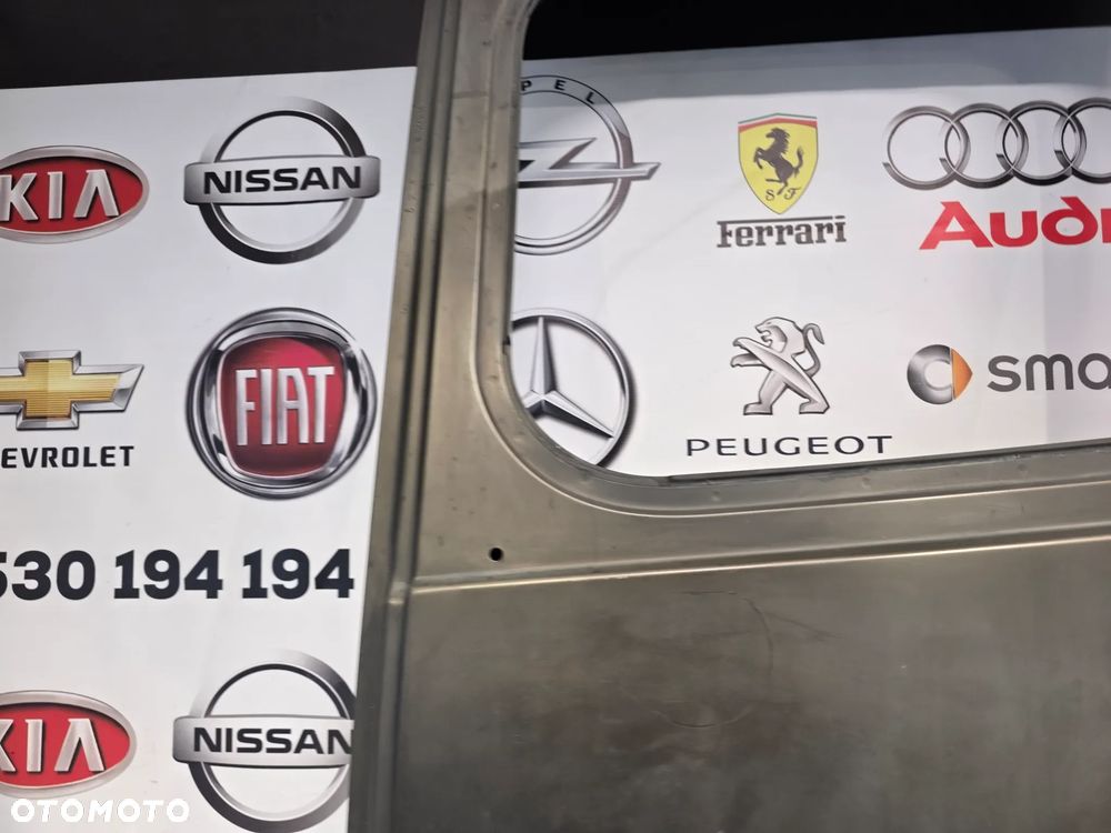 OPEL VIVARO B / RENAULT TRAFIC III / FIAT TALENTO 14- PRAWE DRZWI TYLNE TYLNIE TYŁ , DRZWI SKRZYDEŁKA , NR 901522579R , NR AUKCJI KL53 - 9