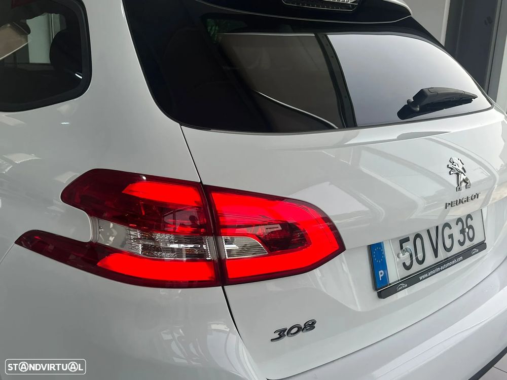 Peugeot 308 SW - 9
