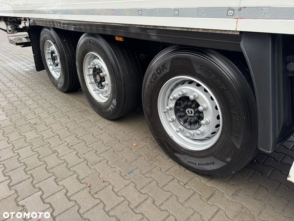 Krone Chłodnia,Doppelstock, Vector 1950, Winda BAR - 25