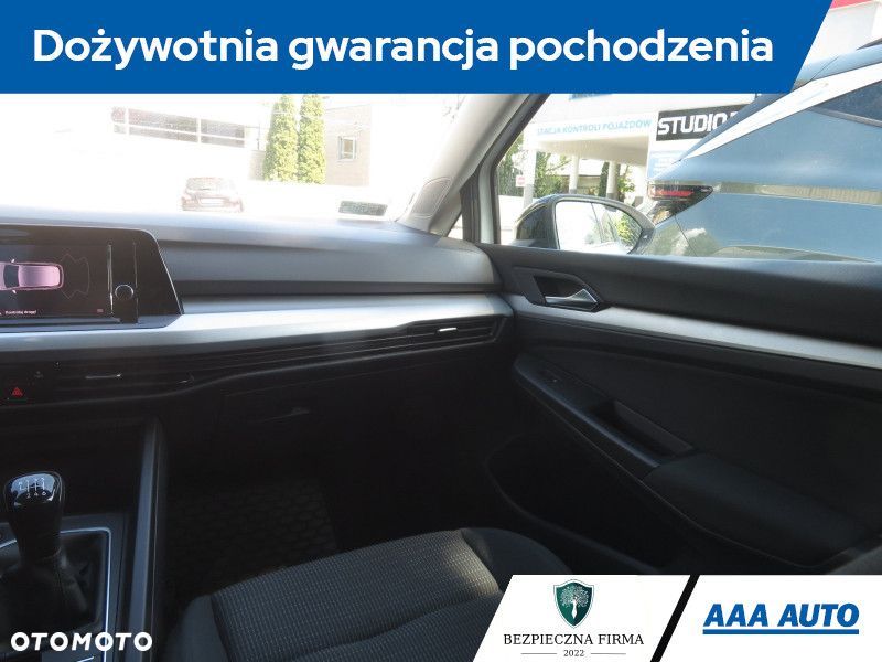 Volkswagen Golf - 10