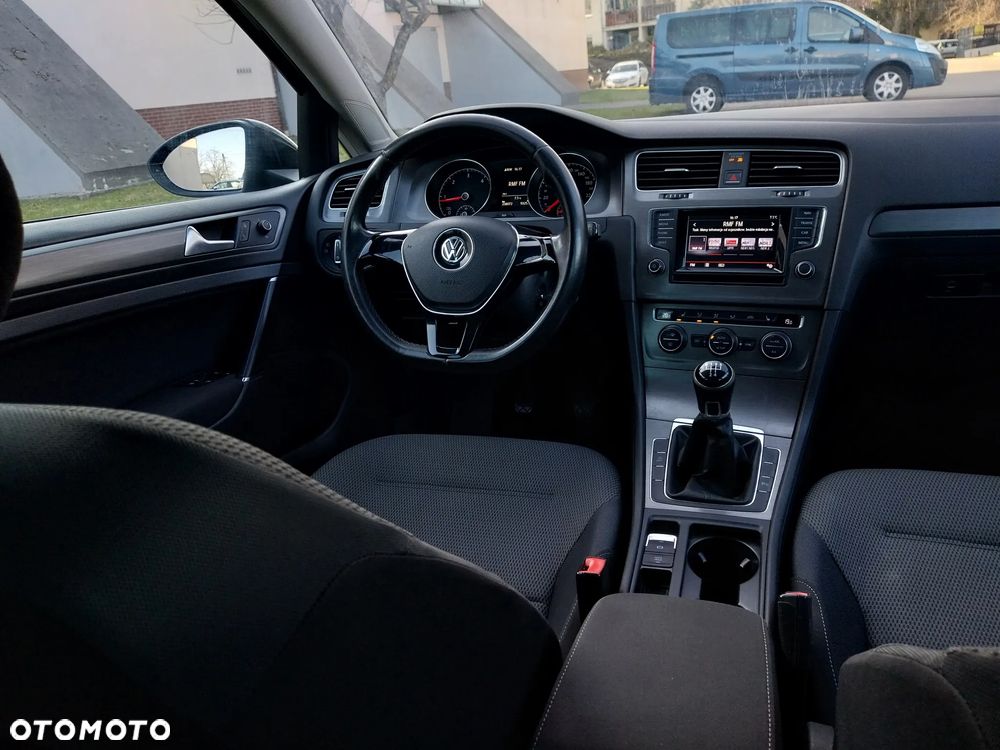 Volkswagen Golf 1.6 TDI Highline - 5