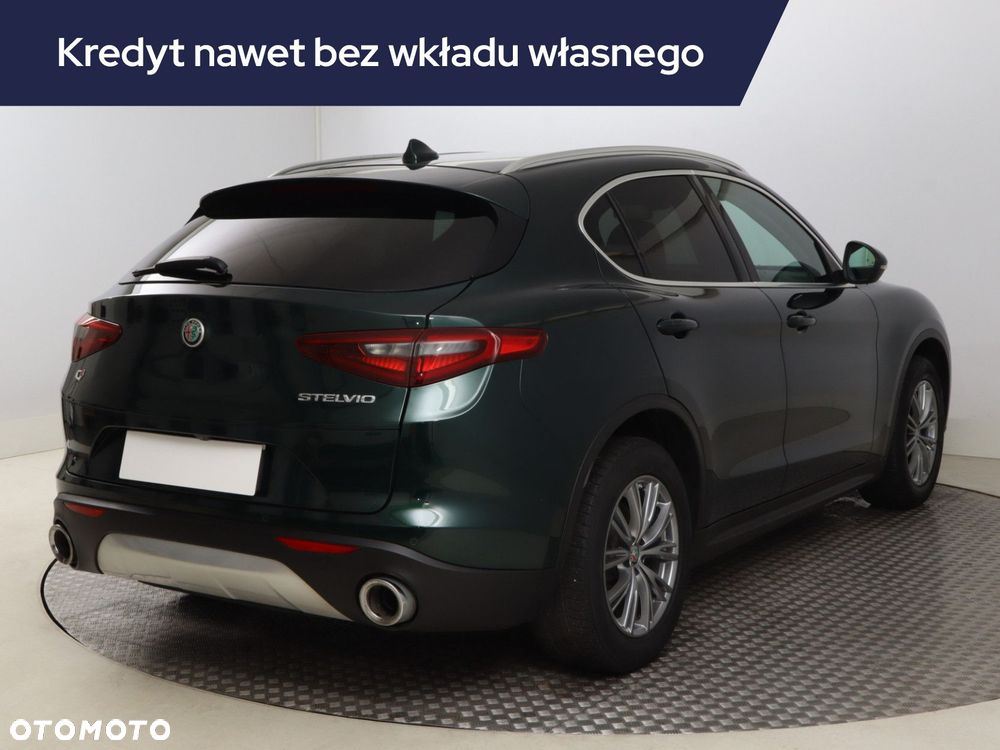 Alfa Romeo Stelvio - 7