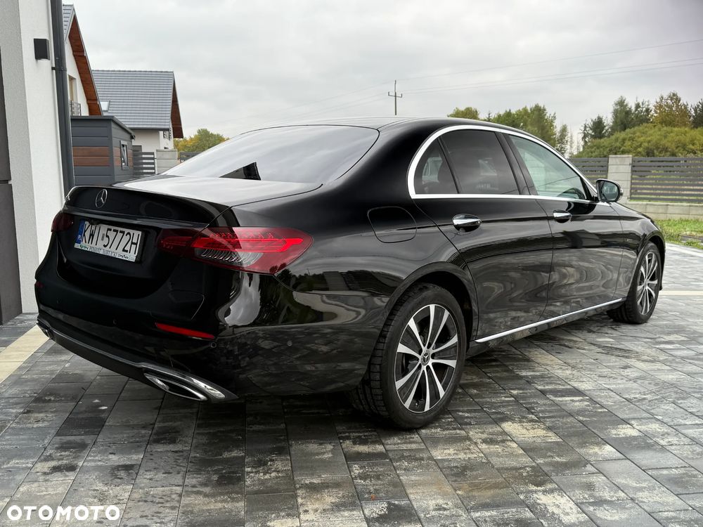 Mercedes-Benz Klasa E 300 Exclusive - 9