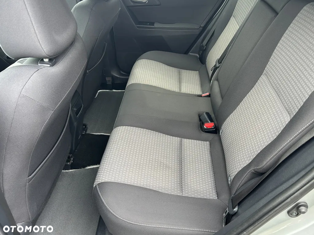 Toyota Auris - 31