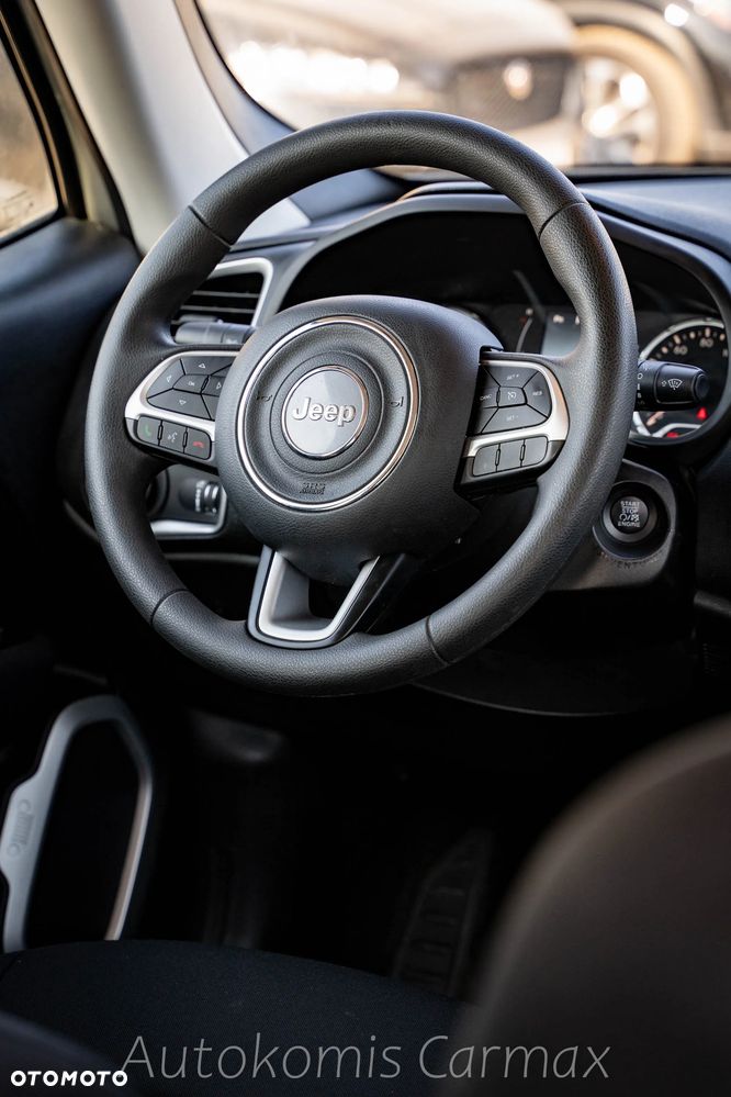 Jeep Renegade - 16