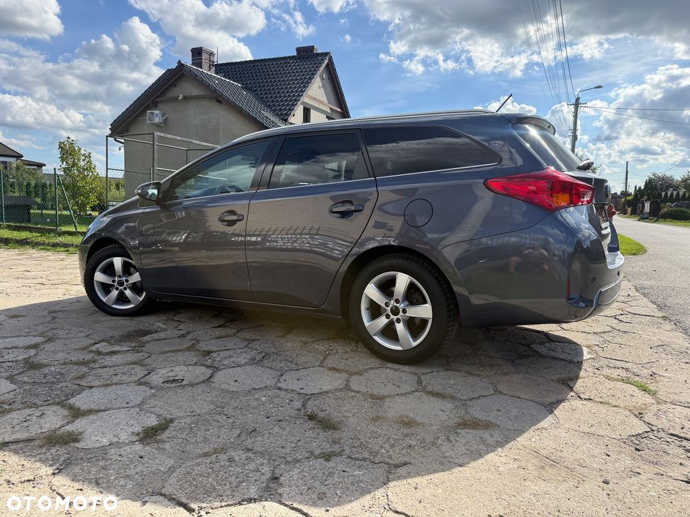Toyota Auris - 4