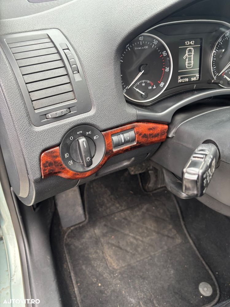 Skoda Octavia Combi 1.4 TSI DSG Elegance - 22