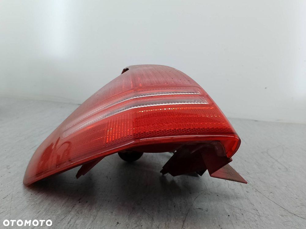 LAMPA TYLNA LEWA CITROEN C4 I 9655864080   9655863880 HATCHBACK - 9