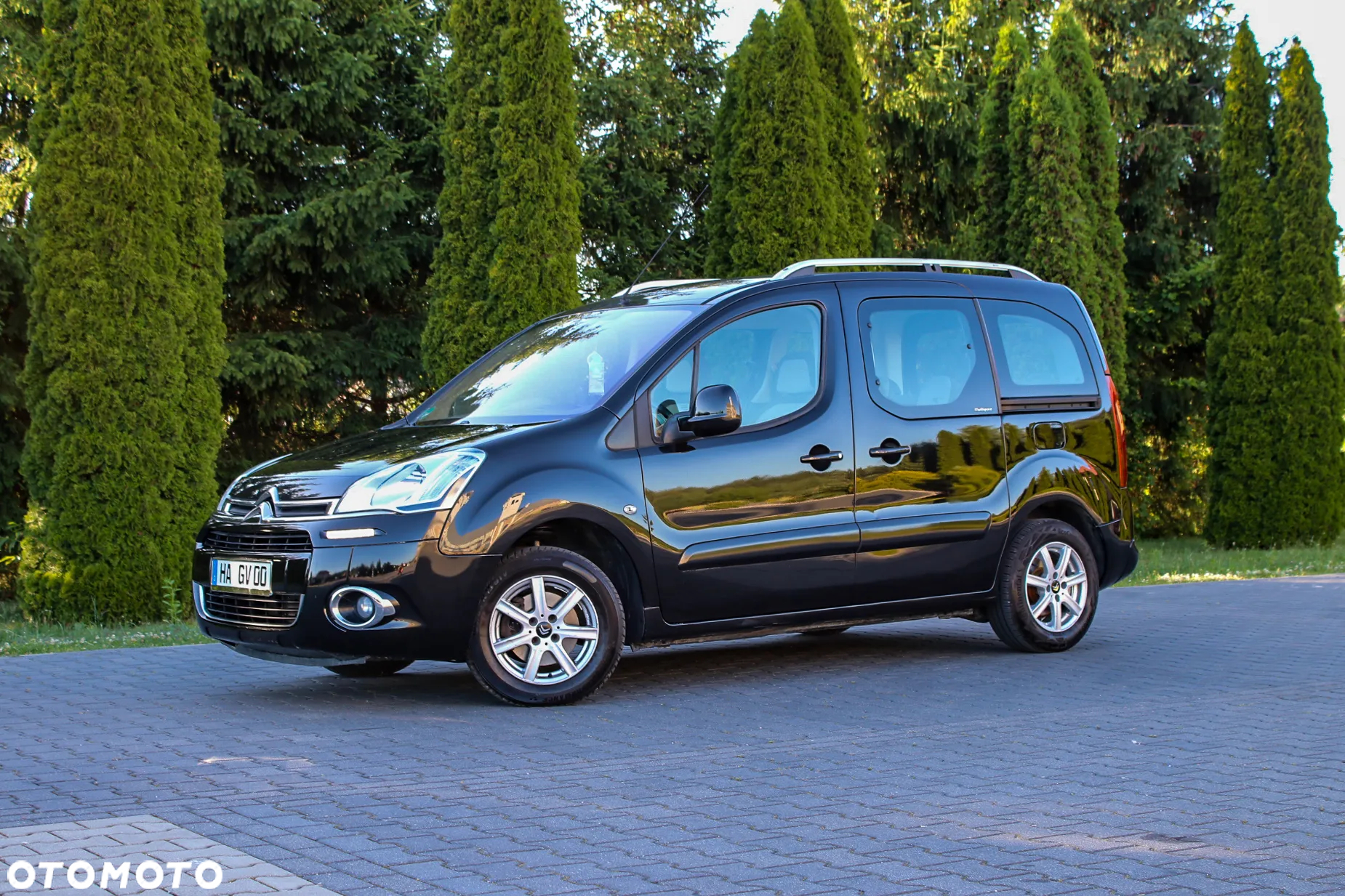 Citroën Berlingo Multispace e-HDi 90 FAP EGS6 Exclusive - 4