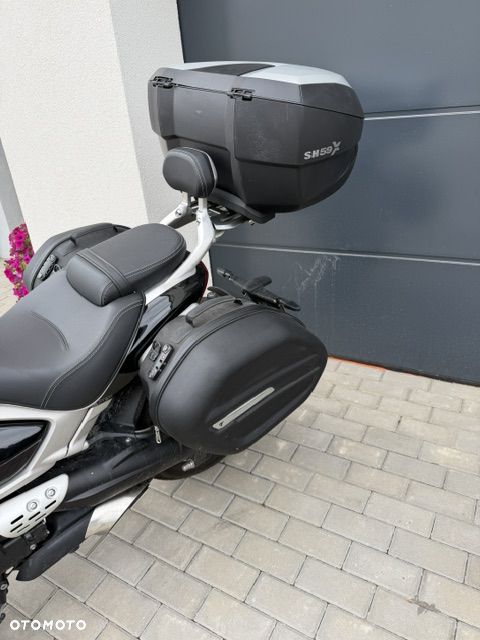 Triumph Rocket - 3