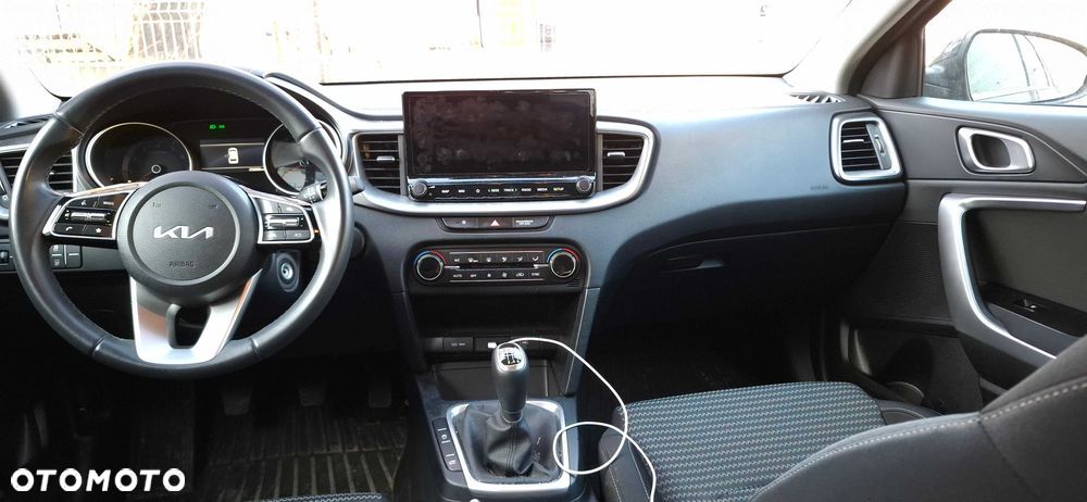 Kia Ceed 1.5 T-GDI S - 6