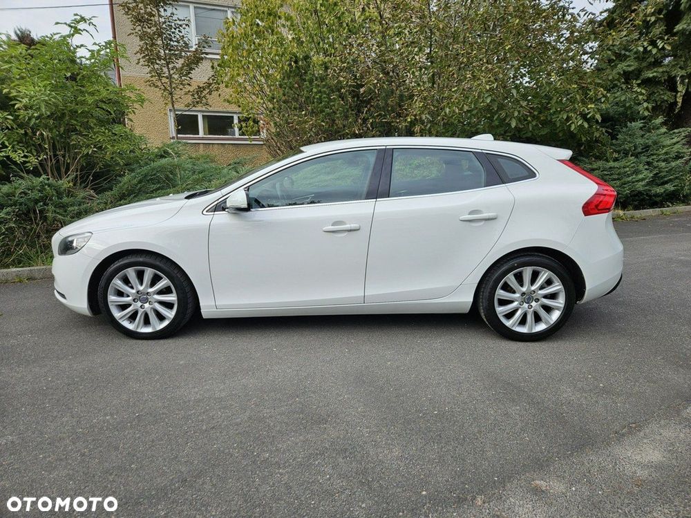Volvo V40 D2 Momentum - 9