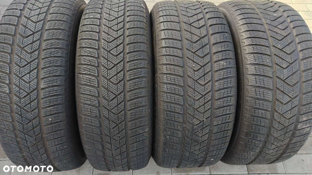 Oryginalne Koła Zimowe Porsche Macan 255/55/18 Pirelli  235/60/18 - 2