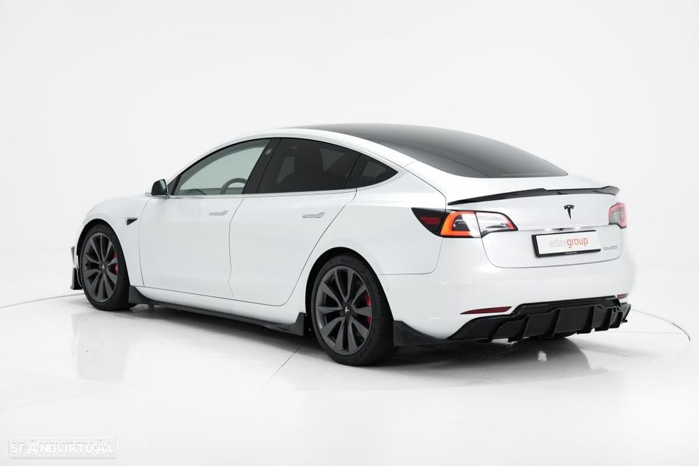 Tesla Model 3 - 5