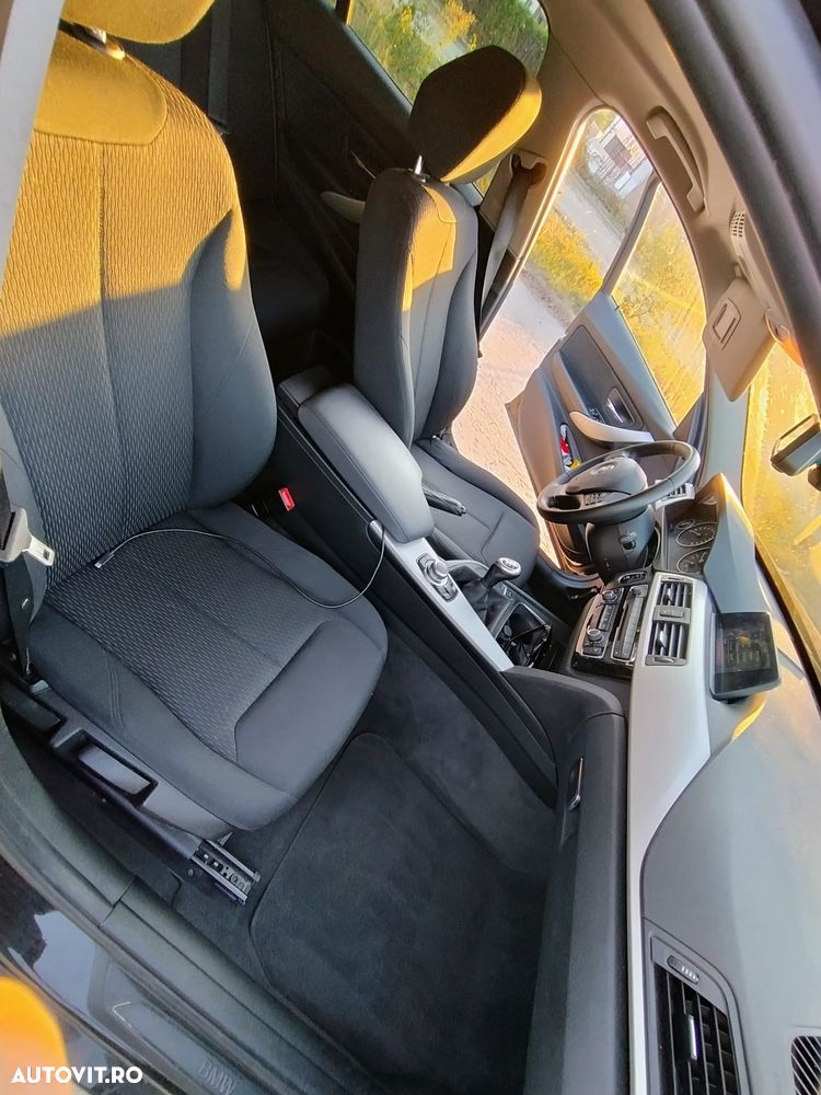 BMW Seria 3 318i Advantage - 12
