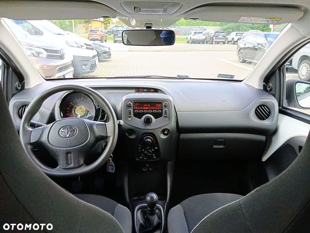 Toyota Aygo - 12