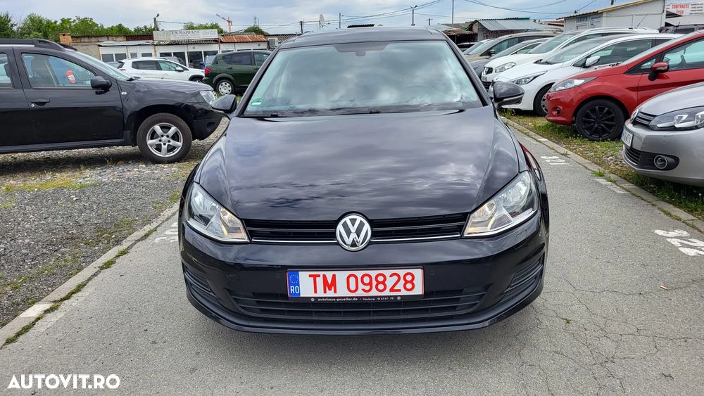 Volkswagen Golf - 2