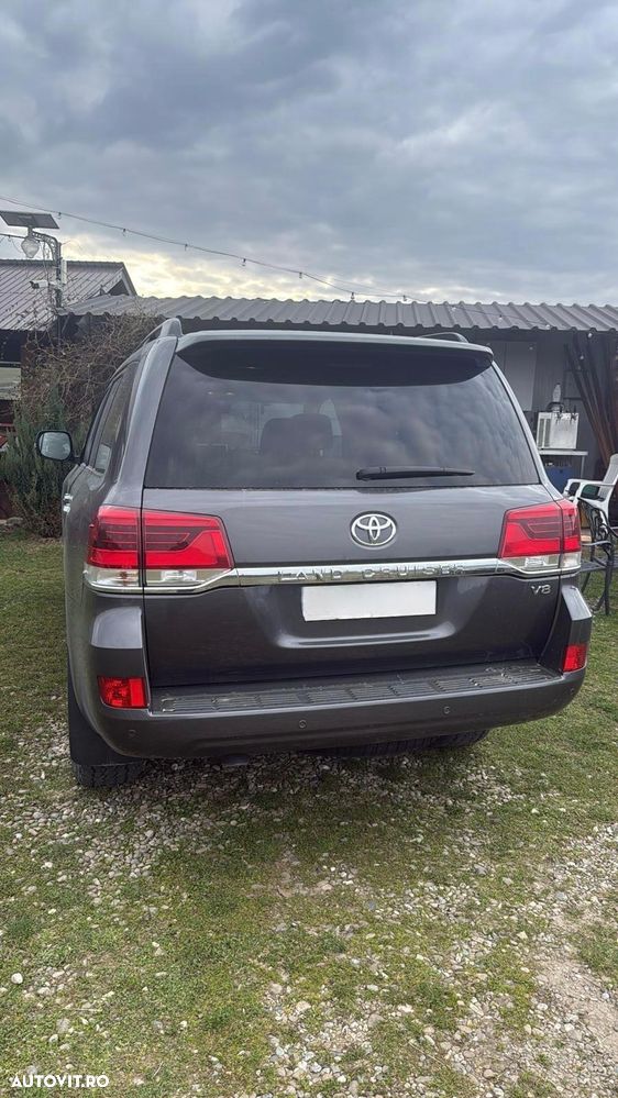 Toyota Land Cruiser 250 - 4
