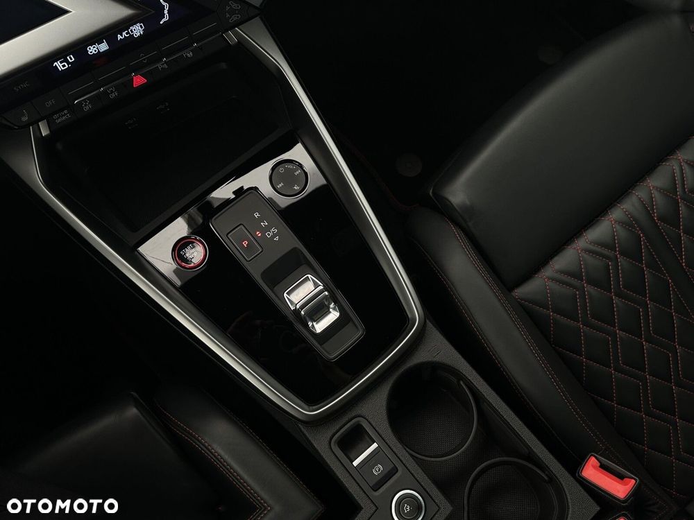 Audi S3 Limousine TFSI Quattro S tronic - 28