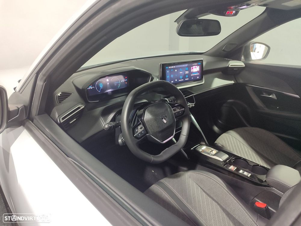 Peugeot 2008 1.2 Hybrid Allure e-DCS6 - 12