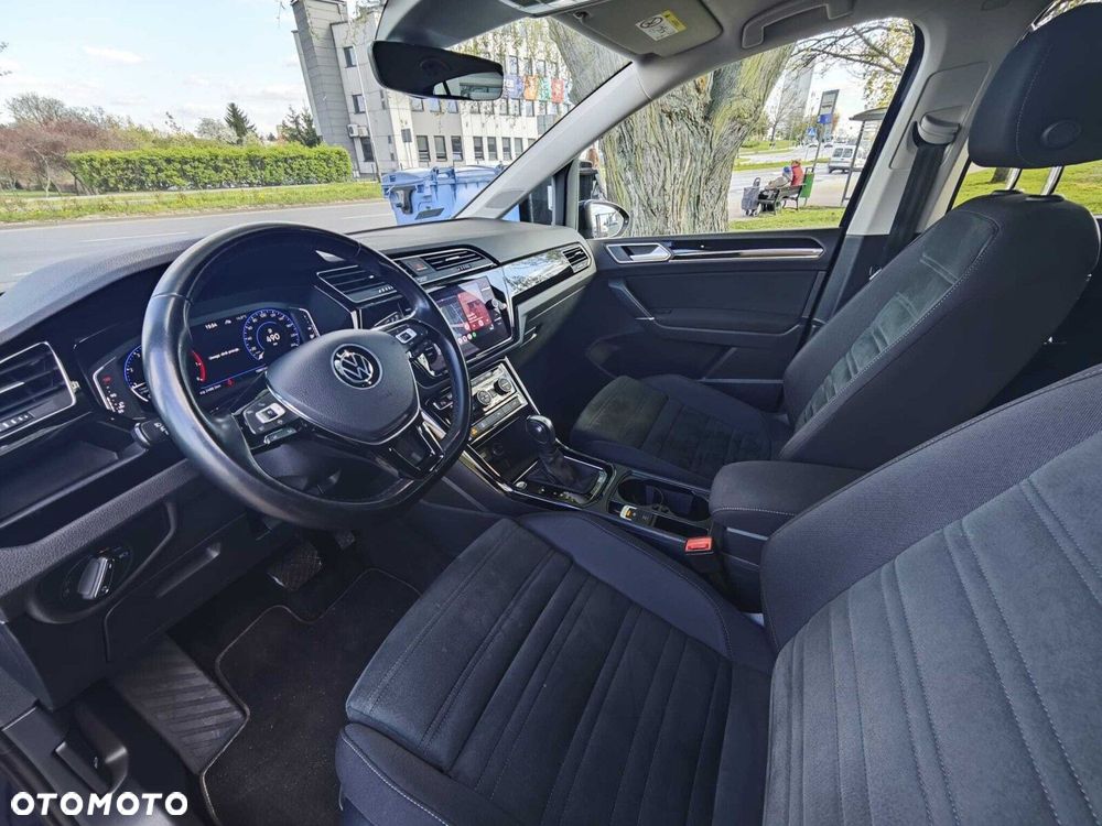 Volkswagen Touran 1.5 TSI EVO Highline DSG - 8