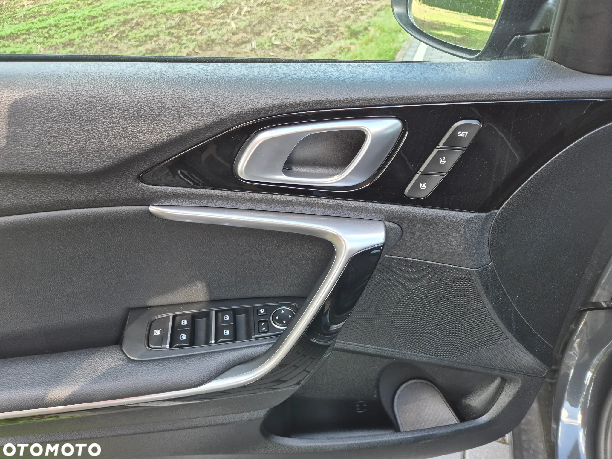 Kia Ceed - 10