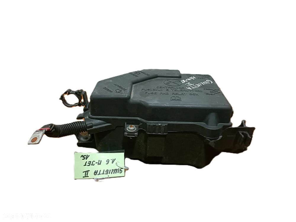 ALFA ROMEO GIULIETTA 10-20 r. 1,6 M-JET SKRZYNKA BEZPIECZNIKÓW MODUŁ OBUDOWA * - 1