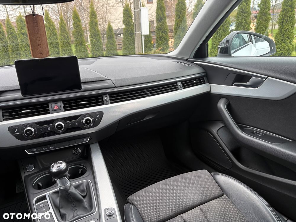 Audi A4 Avant 2.0 TDI ultra sport - 31