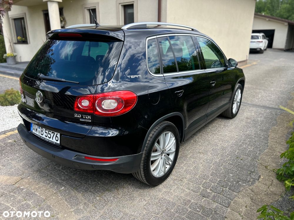 Volkswagen Tiguan 2.0 TDI DPF BlueMotion Technology Exclusive - 9