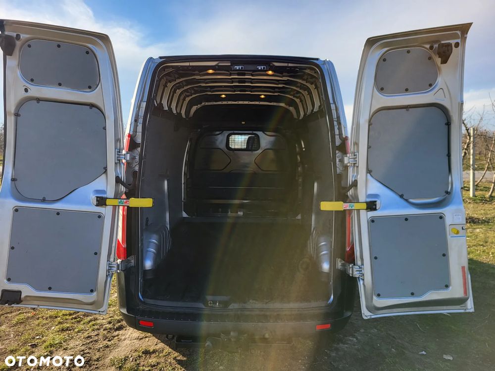 Ford Transit Custom - 28
