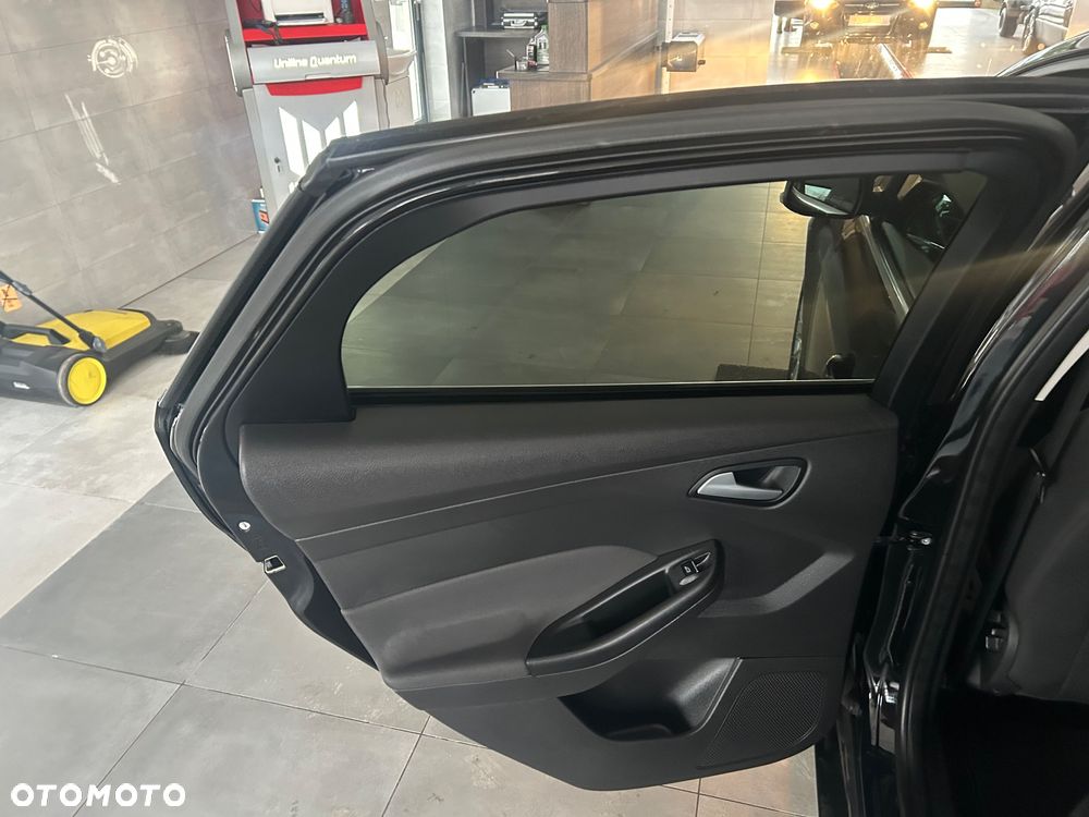 Ford Focus 1.6 TDCi DPF Start-Stopp-System Business - 18