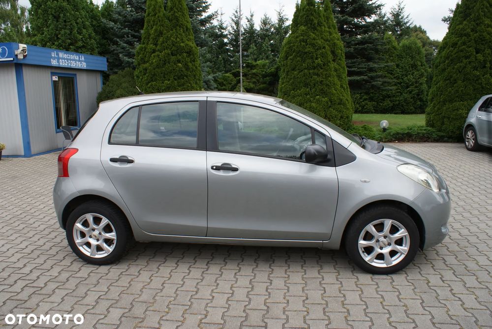 Toyota Yaris - 13