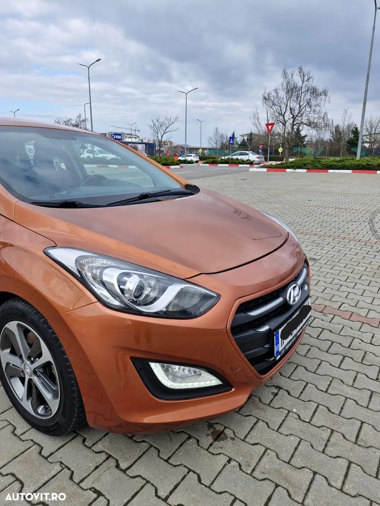 Hyundai i30 1.6 CRDI Premium - 3