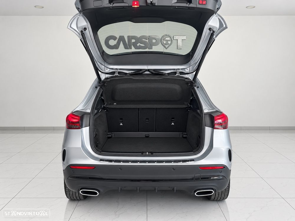 Mercedes-Benz GLA 200 d AMG Line — fotografia 5