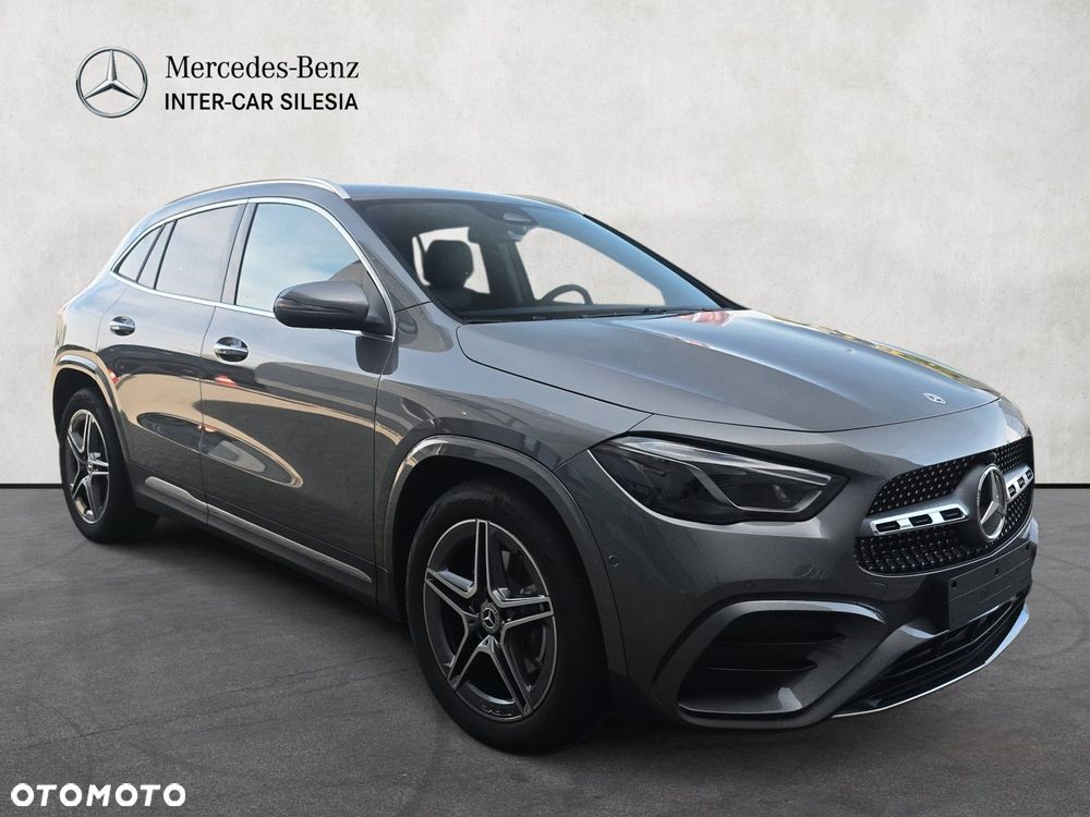 Mercedes-Benz GLA - 3