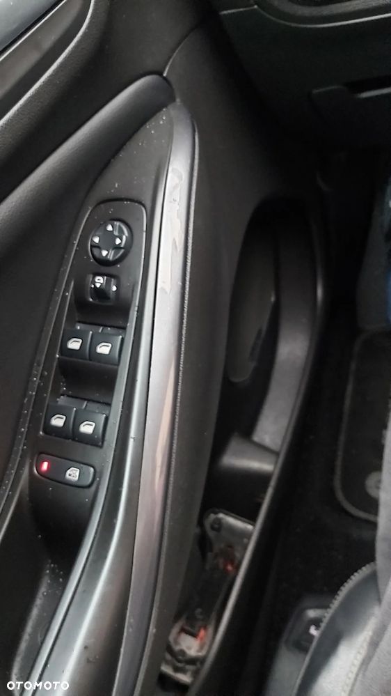 Opel Grandland X 1.2 T GPF Innovation S&S - 13