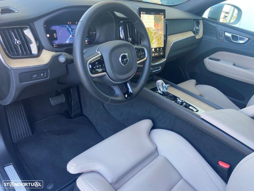 Volvo XC 60 2.0 T6 PHEV Plus Bright - 11