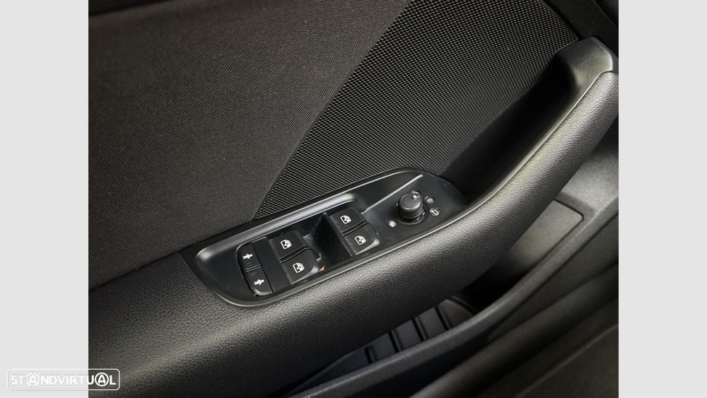 Audi A3 Sportback 1.6 TDI Design - 14