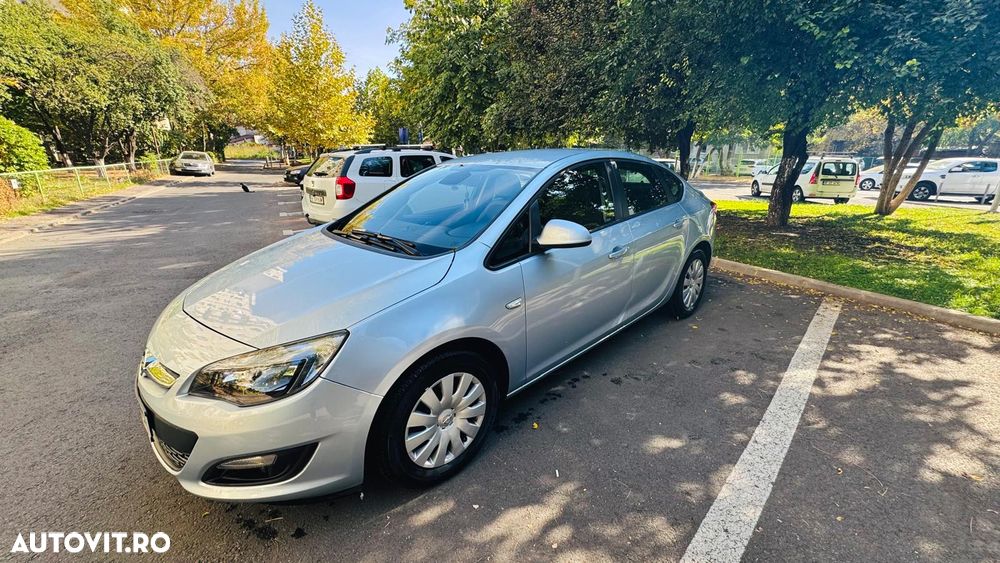 Opel Astra - 2