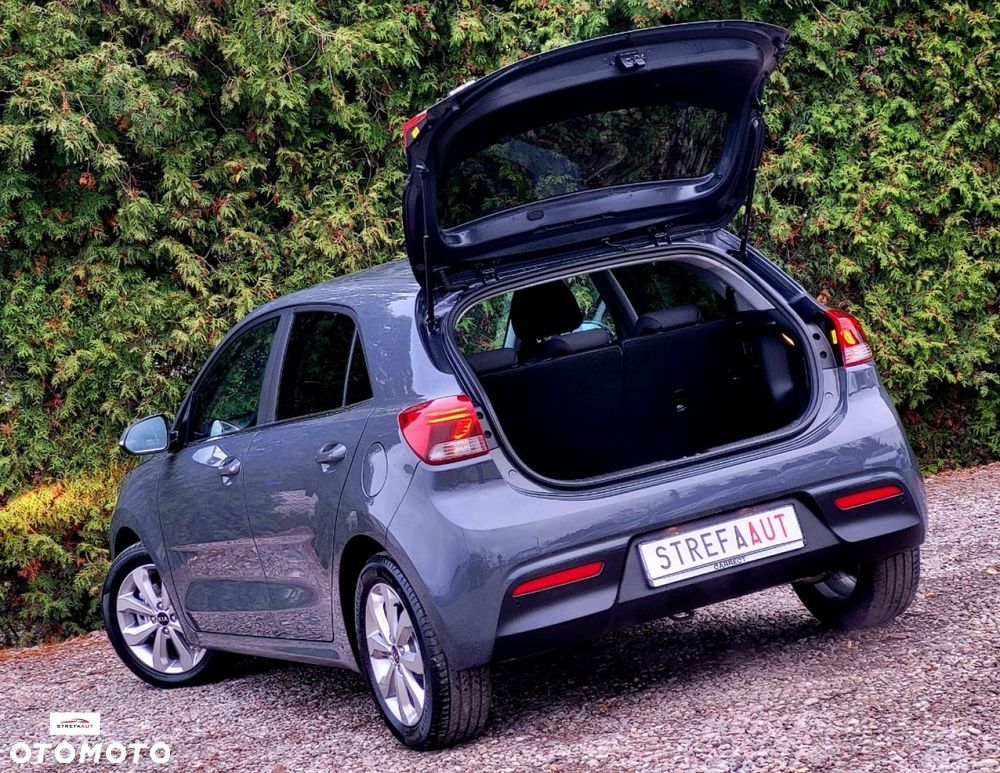Kia Rio - 24