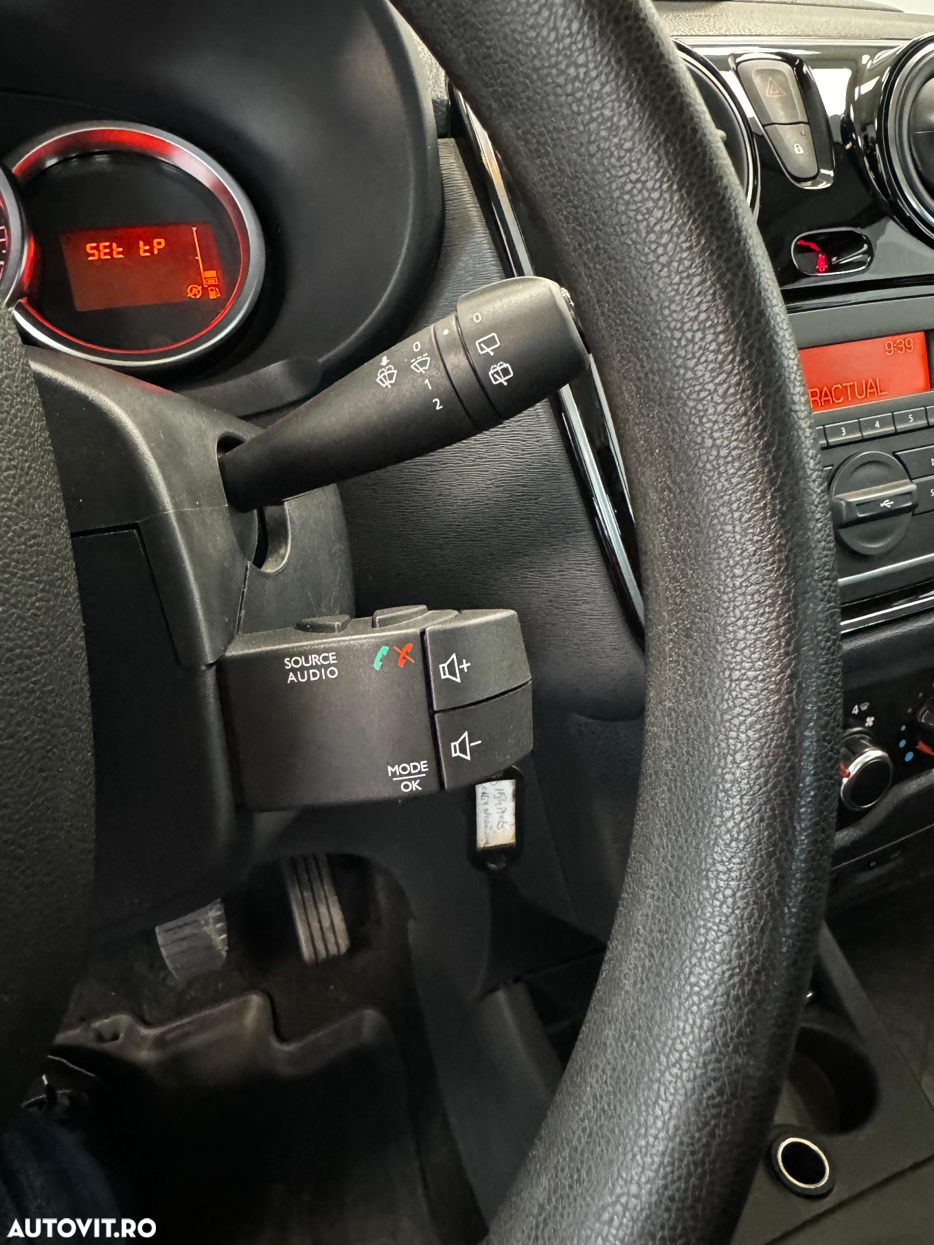Dacia Lodgy 1.5 Blue dCi Laureate - 24