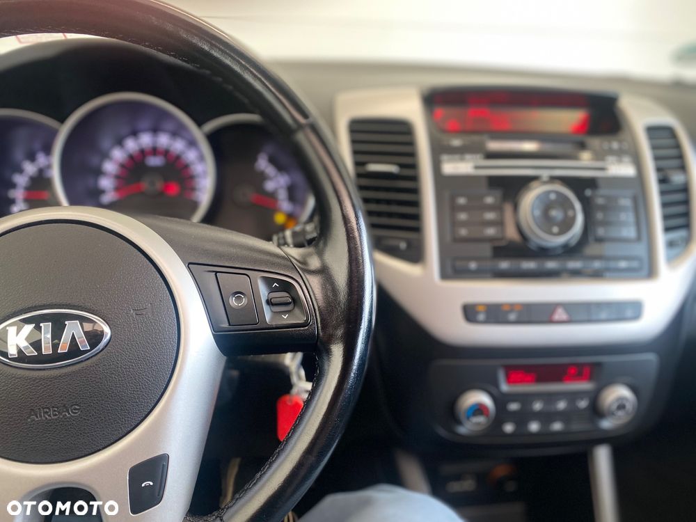 Kia Venga 1.6 CRDi XL - 25